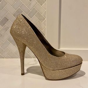 NEW! Sky-High Gold Heels, Size 8
